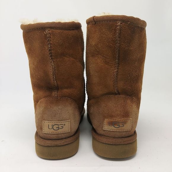 UGG Women's Classic Short II Suede Boots in Chestnut Brown 1016223 Size 5 - Picture 5 of 11